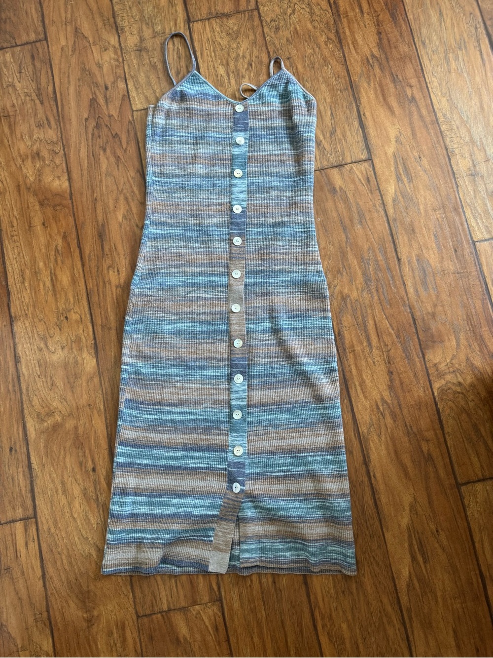 JustFab Ribbed Button-Front Midi Dress – Size M - Picture 2 of 2